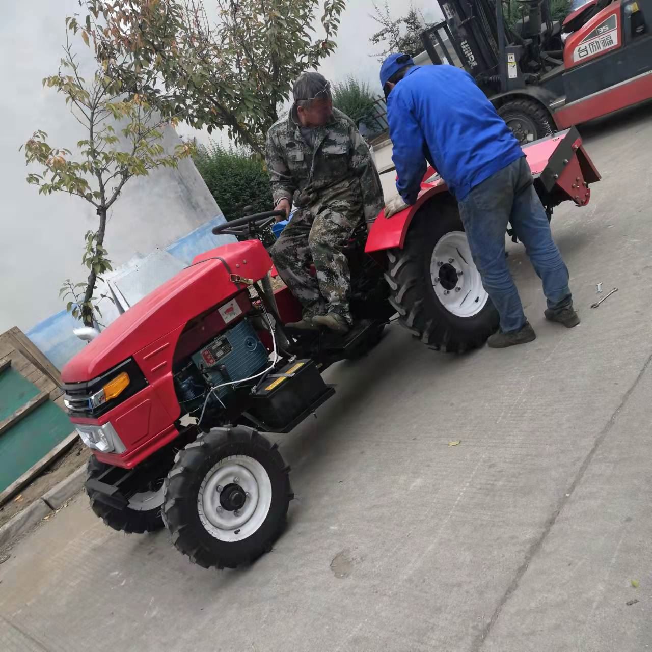 1 (4)