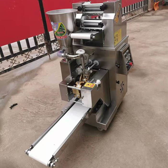 Automatic dumpling maker 9